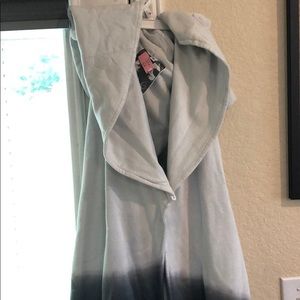 Sleeveless sweater jacket